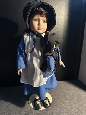 Kingstate The Dollcrafter Amish Girl Porcelain Doll 16” w/ Mini Doll Blue Dress